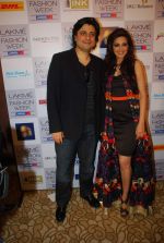 Sonali Bendre, Goldie Behl at Day 4 of lakme fashion week 2012 in Grand Hyatt, Mumbai on 5th March 2012 (201).JPG